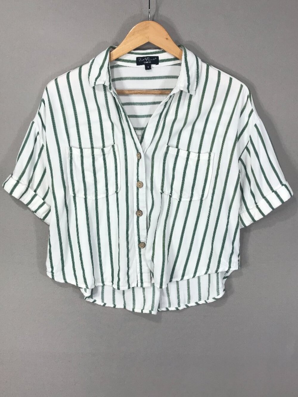 Velvet Heart Shirt Women's Medium Green White Striped Button Up Pockets Nautical